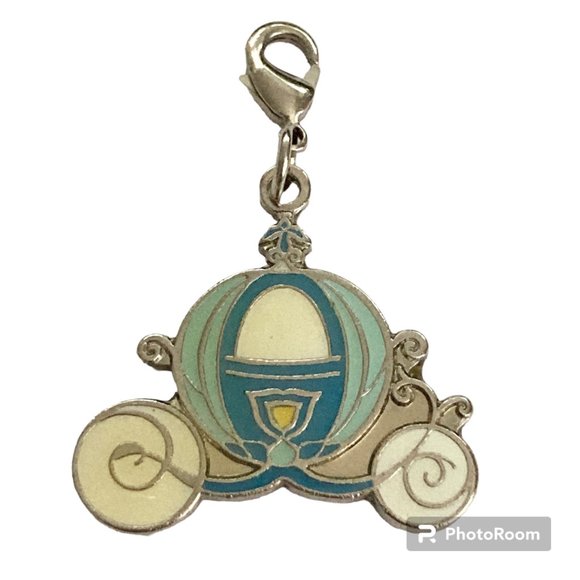 Vintage Disney Cinderella Carriage Charm Clip On for Bracelet Zipper Pull Purse - Picture 3 of 10